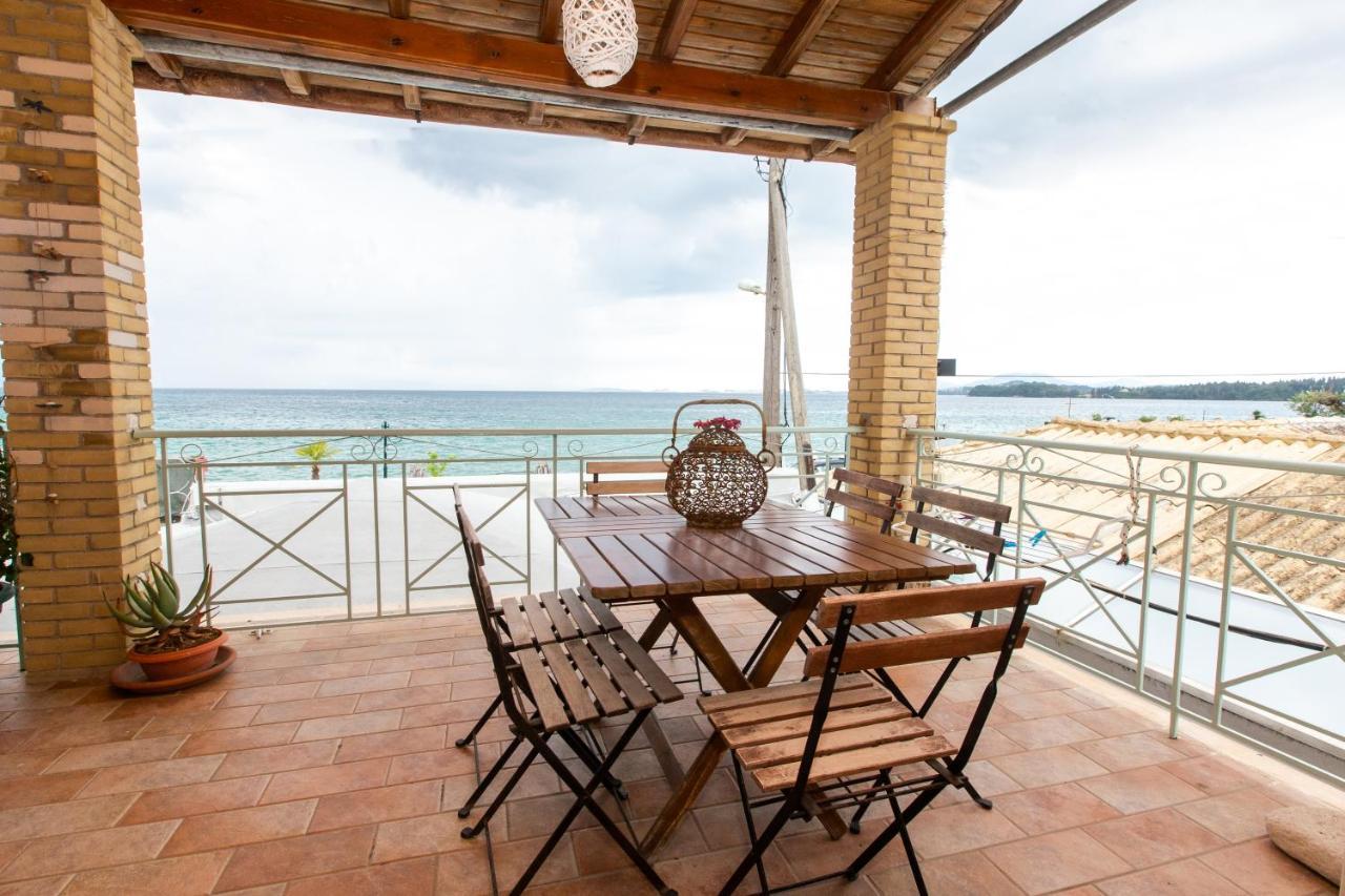 Seaview Stone Apartment In Ipsos Beach Exterior foto
